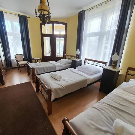 Palac Lawica- Splywy Przelomem Bardzkim Klodzko Exterior photo