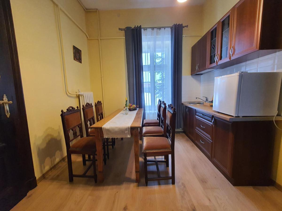 Palac Lawica- Splywy Przelomem Bardzkim Farma Kladsko
